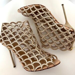 Sergio Rossi Suede Crystal Embellishments Pumps Size 41
